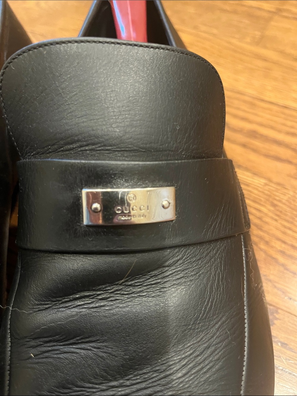 Gucci 11 Black Leather Slip-On Men’s Dress Loafers - Picture 3 of 10